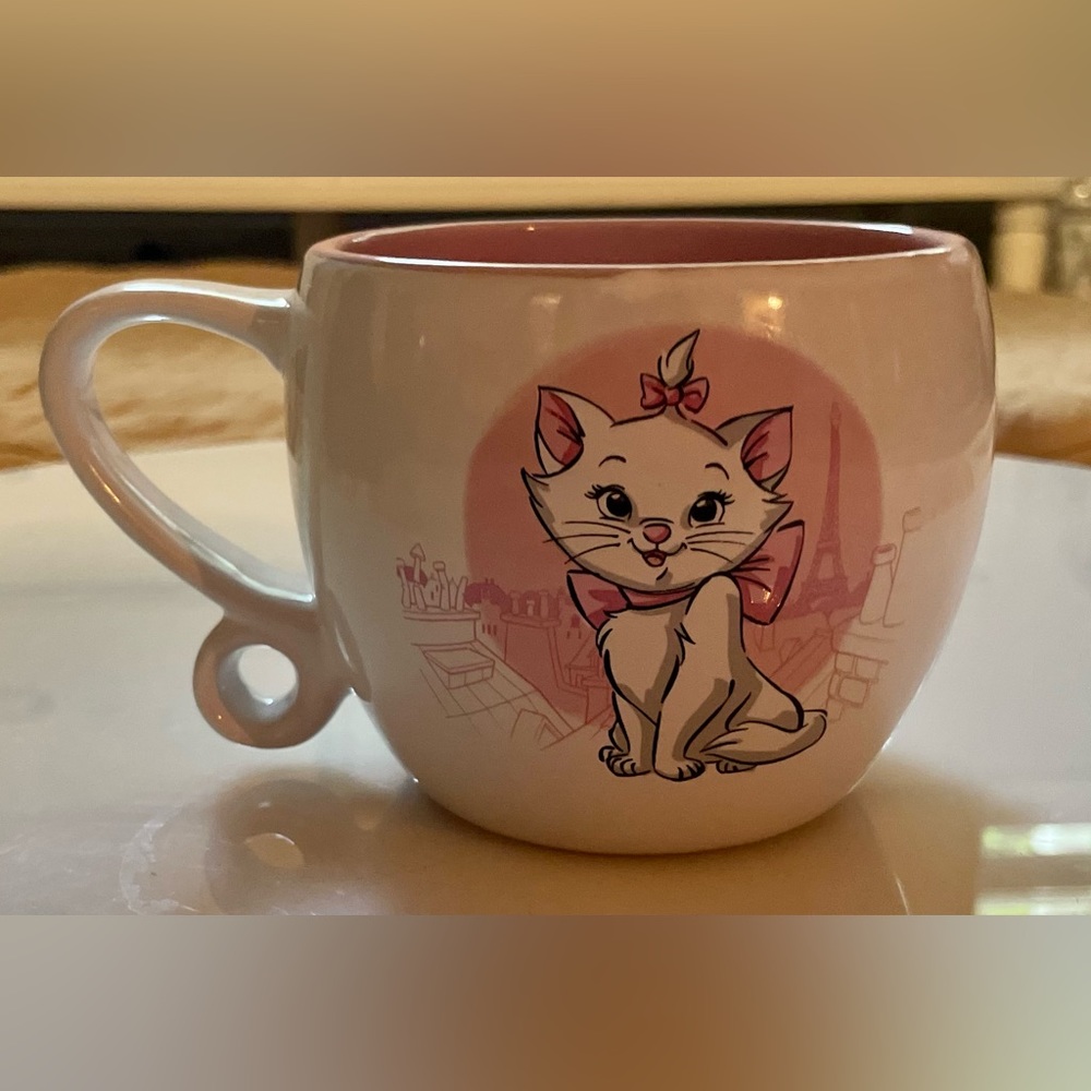 Aristocrats “Marie” mug NWT